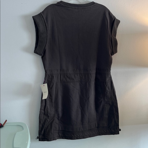 Black Short Sleeve Dress with Drawstring Waist - Picture 5 of 13